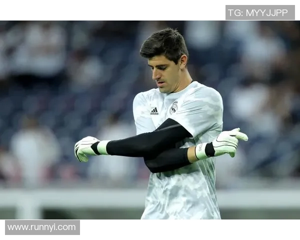 库尔图瓦庆祝300场里程碑以胜利和零封致谢皇马球迷